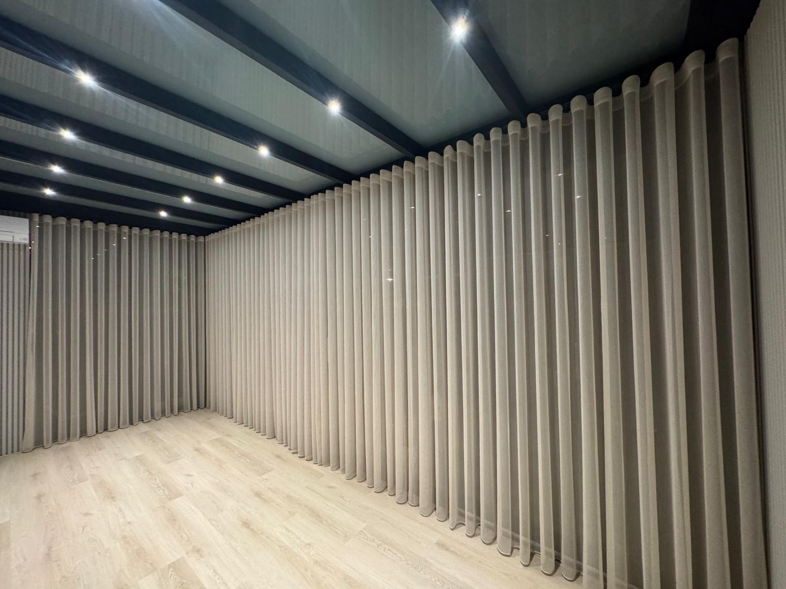 Inbetweens voor grote ramen in de eetkamer